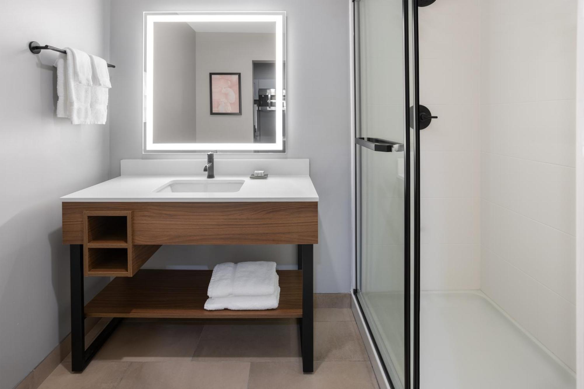 Hawthorn Extended Stay By Wyndham Williston Burlington Εξωτερικό φωτογραφία